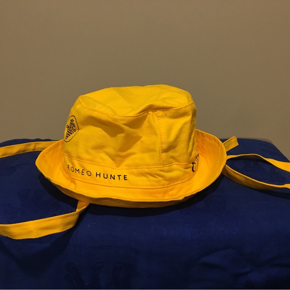School bus Yellow hat